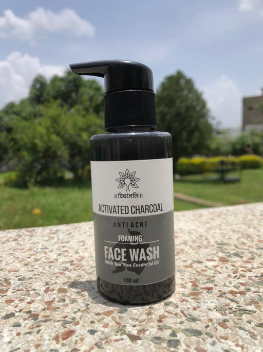 Activated Charcoal Foaming Facewash - 100 ML (No Color Added)